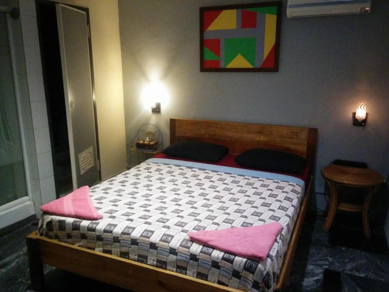 Six Degrees Hostel Jakarta Exterior photo